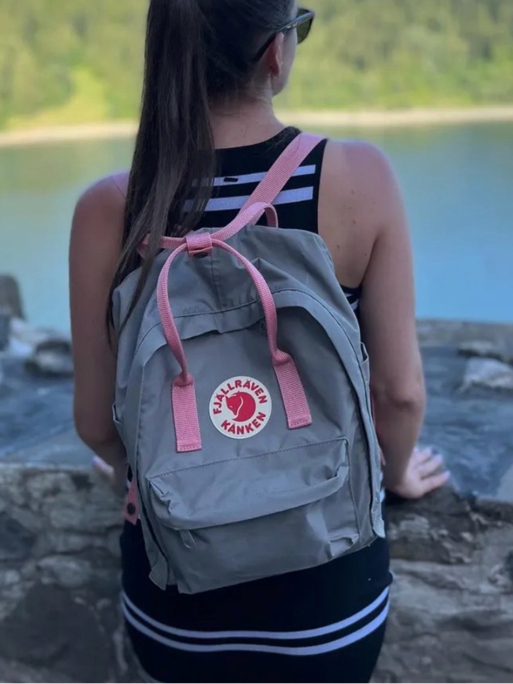 Fjallraven Kanken Gray Backpack with Pink Handles and Red Logo